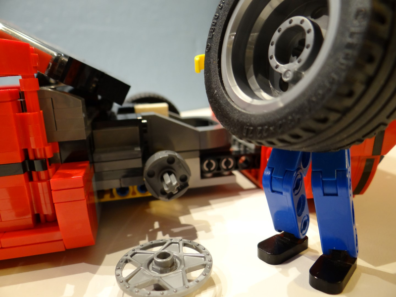 Illustration for article titled LEGO 10248 Ferrari F40 Review